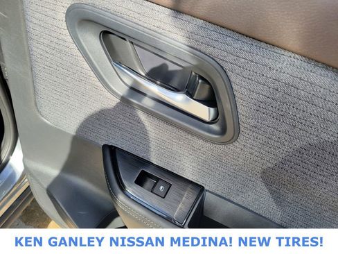 Used 2023 Nissan Rogue SV AWD/4WD image 46