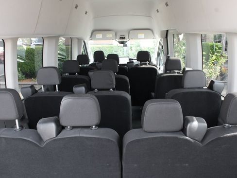 Used 2023 Ford Transit 350 XLT image 9