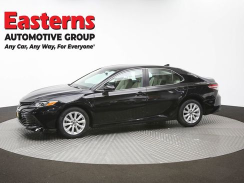 Used 2019 Toyota Camry LE FWD image 59