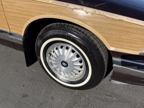 Used 1993 Buick Roadmaster Estate image 10