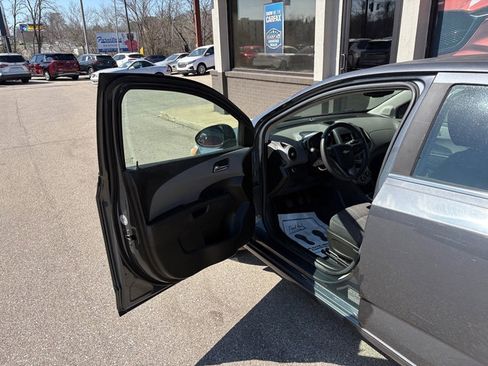 Used 2013 Chevrolet Sonic LT FWD image 9