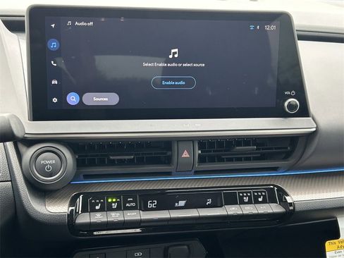 Used 2025 Toyota Prius Limited image 20