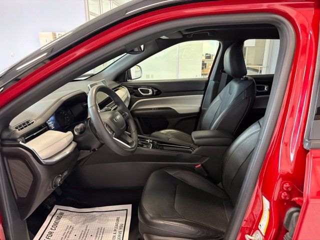 Used 2023 Jeep Compass Limited w/ Sun and Sound Group AWD/4WD image 11