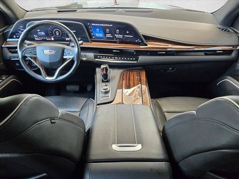 Used 2021 Cadillac Escalade Premium Luxury w/ Driver Assist Tech Package AWD/4WD image 19