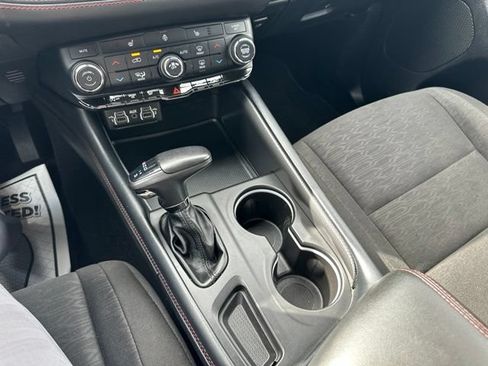 Used 2023 Dodge Durango GT RWD image 19