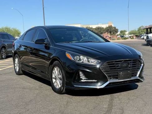 Used 2018 Hyundai Sonata SE FWD image 1