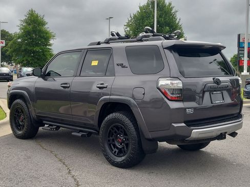 Used 2019 Toyota 4Runner TRD Off-Road Premium AWD/4WD image 5