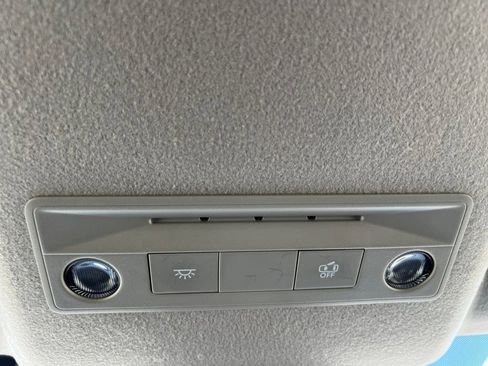 Certified 2025 Nissan Kicks SV image 7