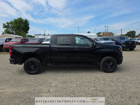 Used 2025 Chevrolet Silverado 1500 LT Trail Boss w/ LT Trail Boss Premium Package AWD/4WD image 7
