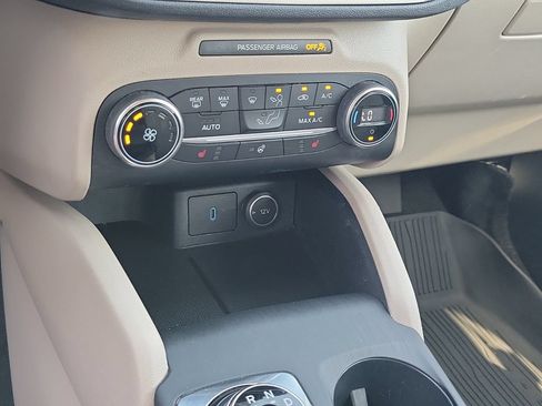 Used 2020 Ford Escape SEL FWD image 19