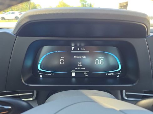 Used 2025 Hyundai Elantra Sport FWD image 15