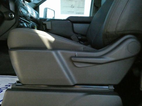 New 2025 GMC Sierra 3500 Pro w/ Convenience Package AWD/4WD image 8