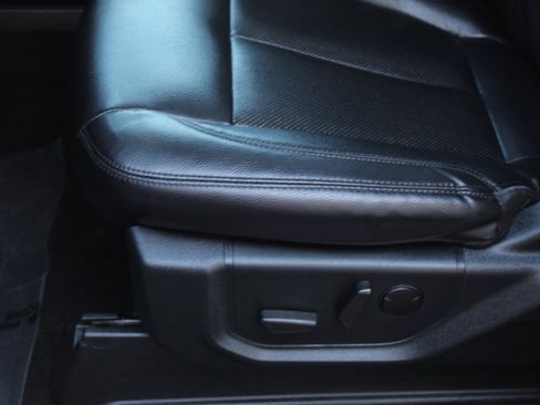 Used 2020 Ford Expedition XLT w/ Equipment Group 201A image 13