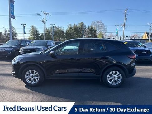Used 2025 Ford Escape Active w/ Cold Weather Package AWD/4WD image 4