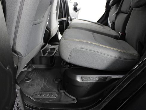 Used 2025 Jeep Wrangler Unlimited Sport S 4xe AWD/4WD image 16