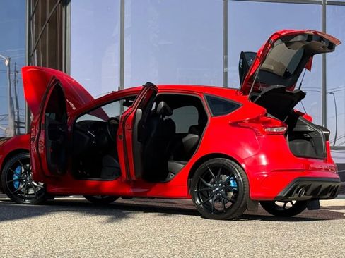 Used 2018 Ford Focus RS image 29