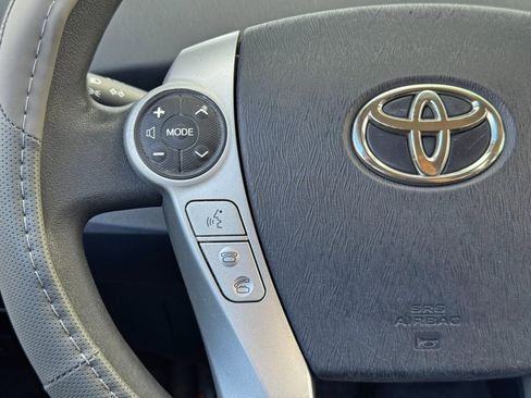 Used 2012 Toyota Prius Three image 19