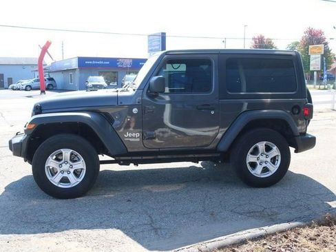Used 2020 Jeep Wrangler Sport image 8