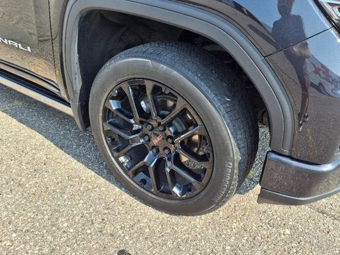 Certified 2023 GMC Sierra 1500 Denali w/ Denali Reserve Package image 4