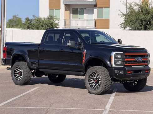Used 2023 Ford F250 Lariat w/ Lariat Ultimate Package AWD/4WD image 23