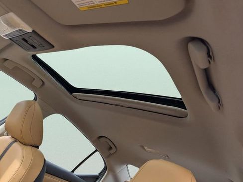 New 2025 Nissan Sentra SV w/ SV Premium Package FWD image 16