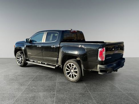 Used 2017 GMC Canyon Denali image 3
