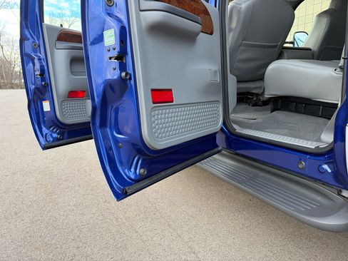 Used 2003 Ford F250 Lariat image 21