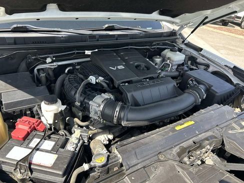Used 2022 Nissan Frontier S RWD image 15
