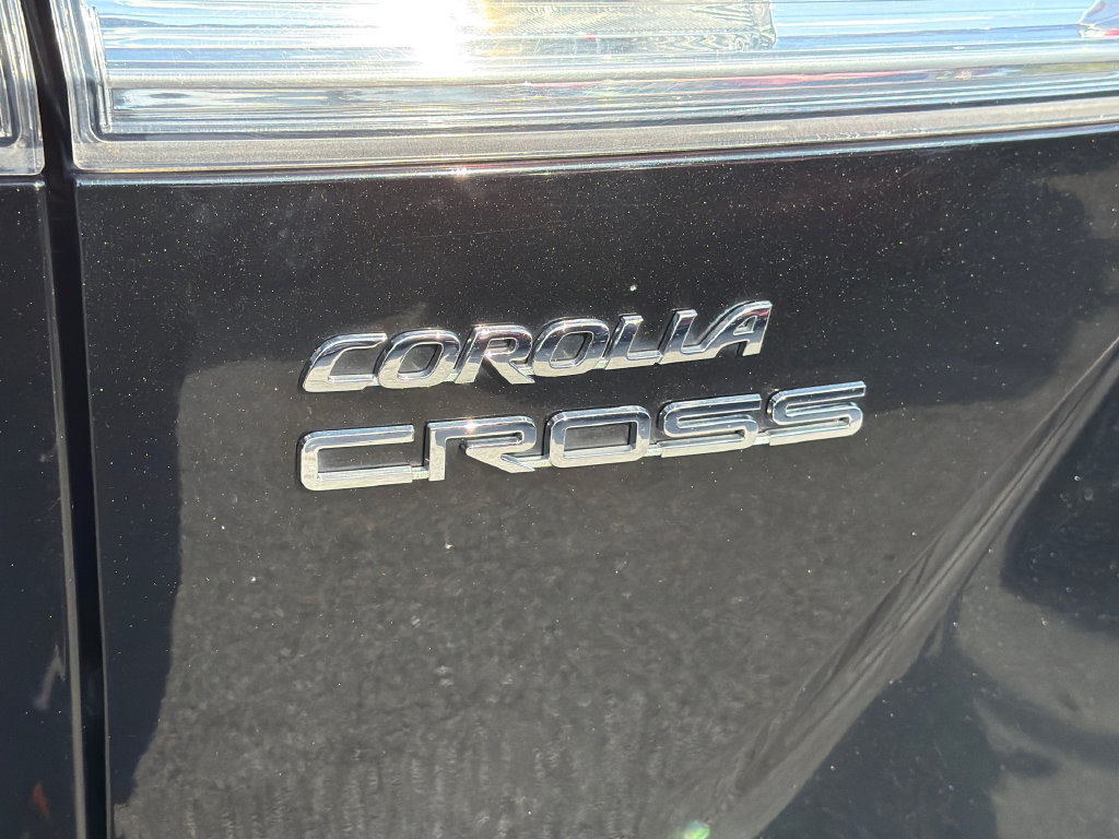 Used 2024 Toyota Corolla Cross LE AWD/4WD image 6