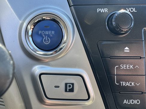 Used 2012 Toyota Prius V Two image 26