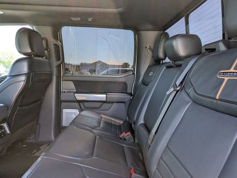 Used 2024 Ford F450 Platinum w/ FX4 Off-Road Package AWD/4WD image 17