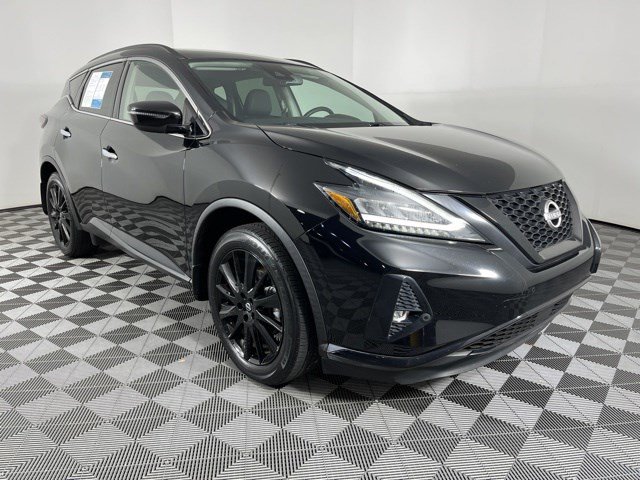 Used 2023 Nissan Murano SV w/ SV Midnight Edition Package FWD image 2