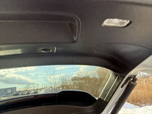 Used 2025 Audi Q5 e Premium Plus w/ Premium Plus Package image 7