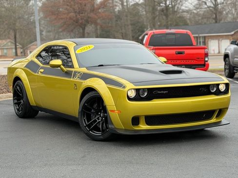 Used 2021 Dodge Challenger R/T Scat Pack image 2