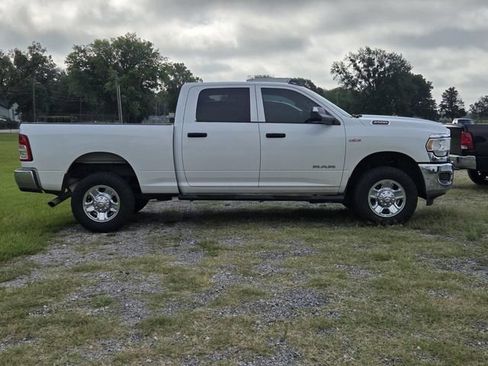 Used 2020 RAM 2500 Tradesman w/ Chrome Appearance Group AWD/4WD image 10