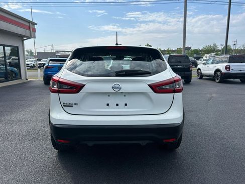 Used 2021 Nissan Rogue Sport S image 6