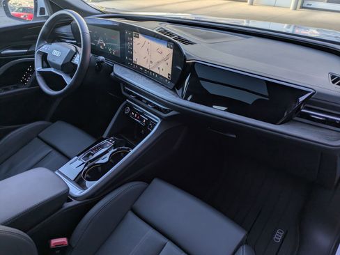 Used 2025 Audi Q5 Premium Plus image 29