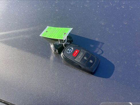 Used 2023 Toyota Crown Limited image 13