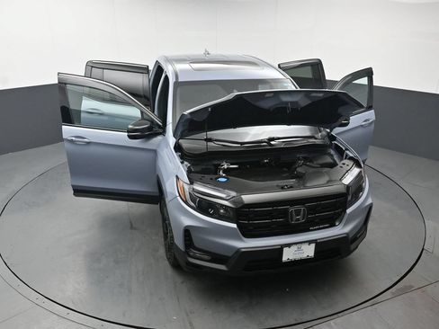 Used 2024 Honda Ridgeline Black Edition image 52
