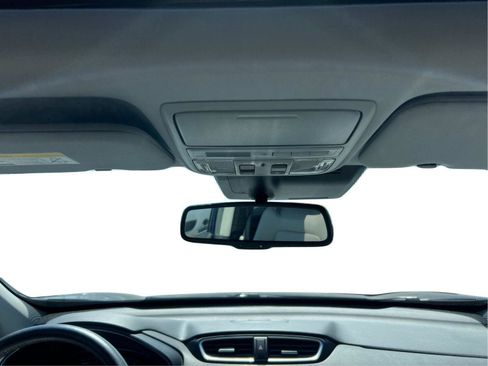 Used 2018 Honda CR-V Touring image 18