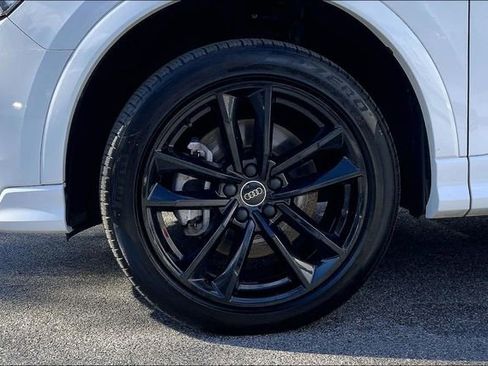 Used 2024 Audi Q3 2.0T Premium image 10