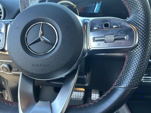 Used 2022 Mercedes-Benz GLB 35 AMG 4MATIC image 27