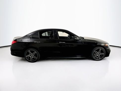 Used 2023 Mercedes-Benz C 300 4MATIC Sedan image 4