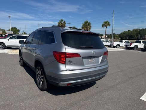 Used 2016 Honda Pilot Touring image 3