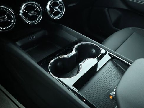 Used 2024 Chevrolet Blazer EV LT image 15