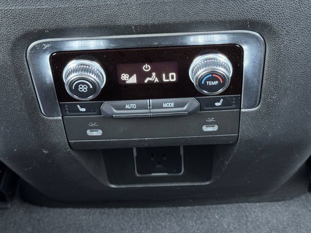 Used 2022 GMC Yukon AT4 w/ Max Trailering Package AWD/4WD image 33