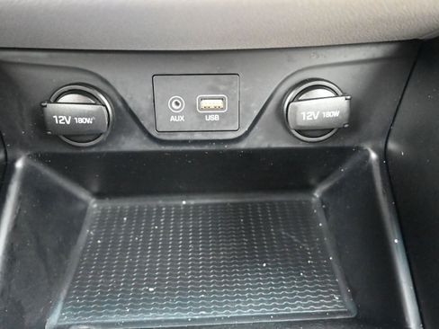 Used 2019 Hyundai Tucson SE w/ Cargo Package image 18