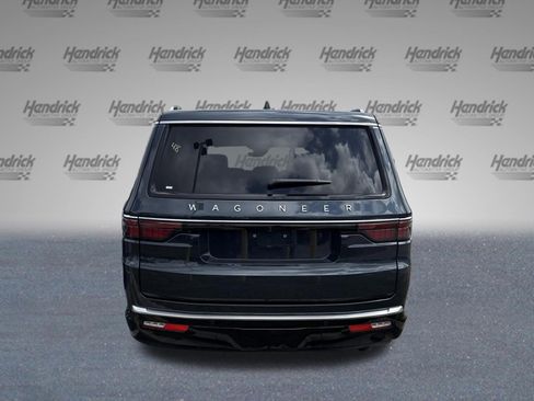 Used 2025 Jeep Wagoneer Series III w/ Premium Group I AWD/4WD image 14