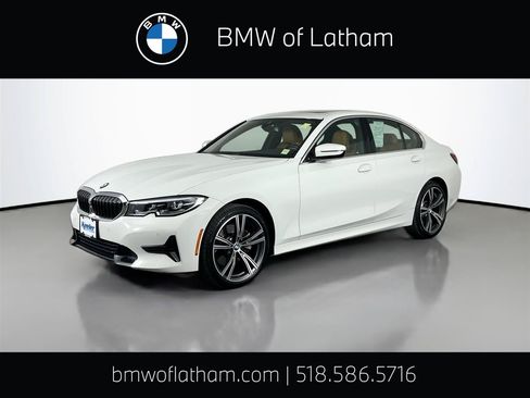 Used 2022 BMW 330i xDrive Sedan w/ Premium Package 2 AWD/4WD image 1