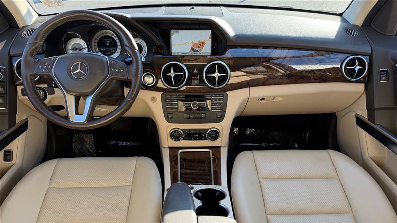 Used 2015 Mercedes-Benz GLK 350 4MATIC image 14